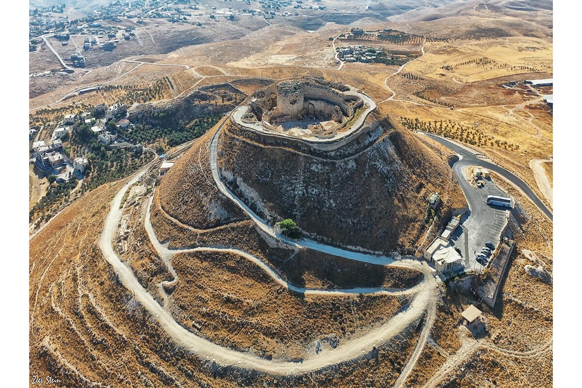 הרודיון — בעקבות המלך שהזיז הרים